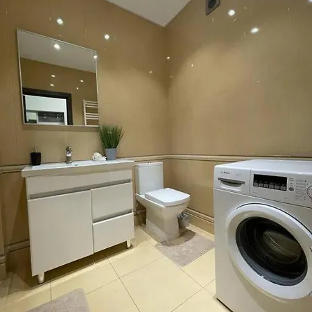 צ'יסינאו Sky House Premium Apartment In City Center מראה חיצוני תמונה